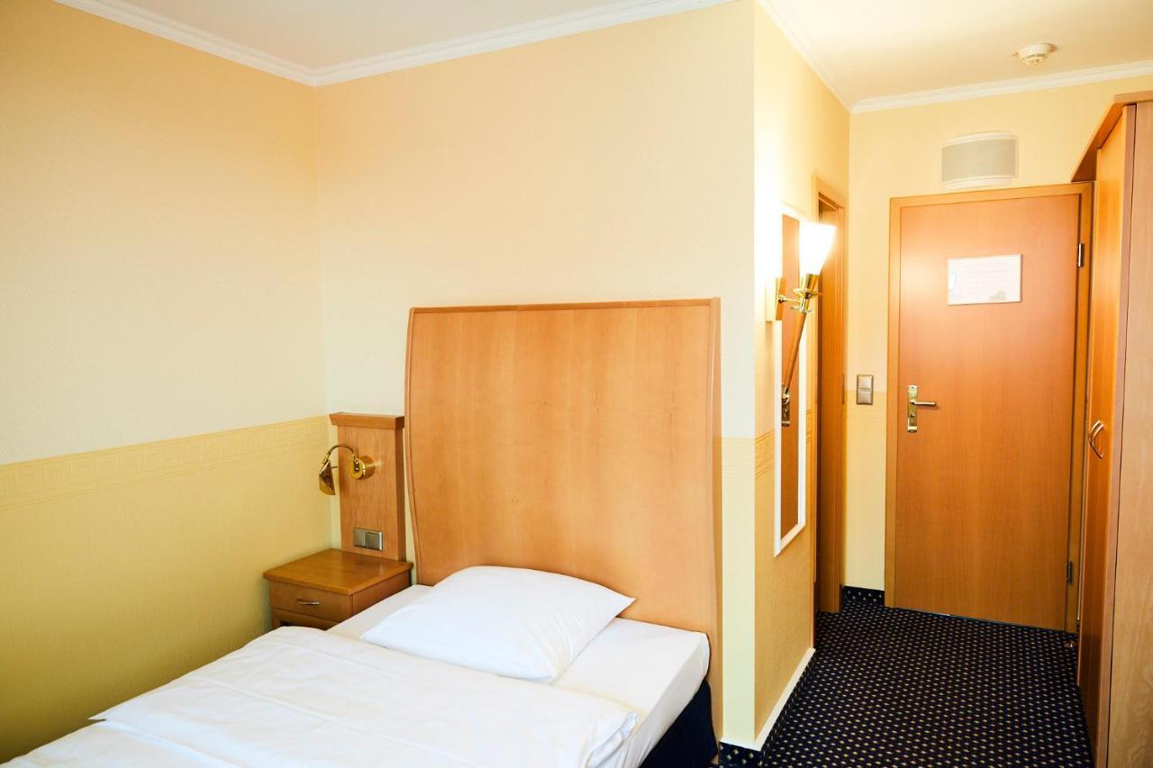 Hotel Cap Polonio Пинеберг Екстериор снимка
